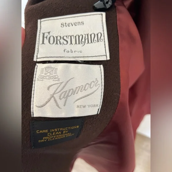 *Made in America* Vintage Townley by Annis Furs Wool Coat
Size: (fits like M/L) - Picture 8 of 12